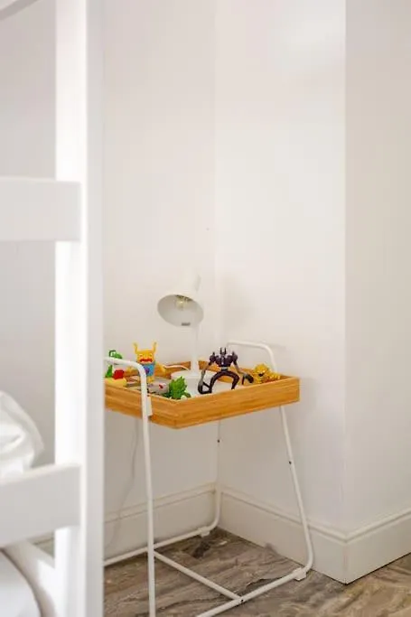 Bright & Modern 2 Min Metro 20Min Niguarda H Apartment Milan 0*,  Italy